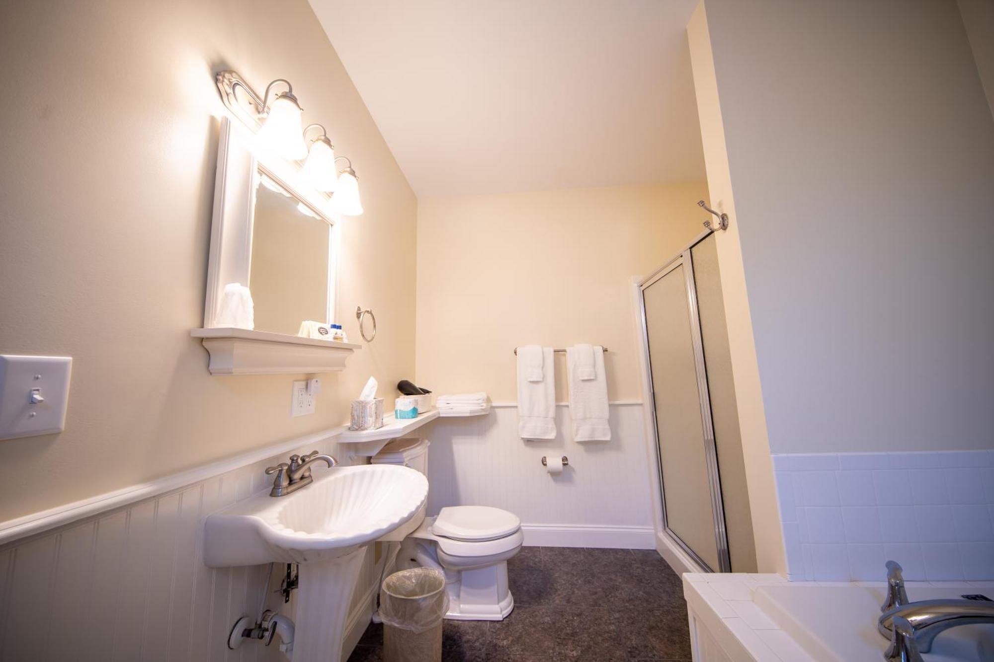 The Edenton Collection-The Granville Queen Inn 部屋 写真