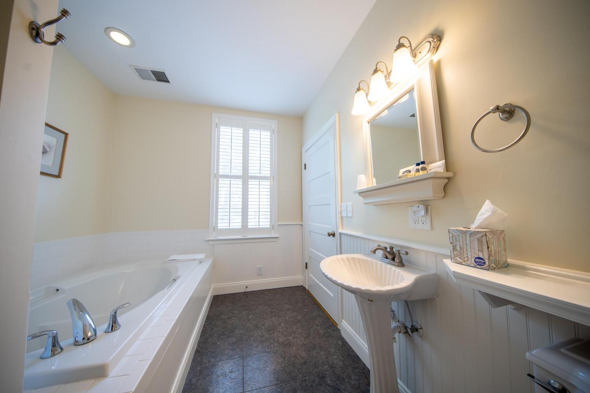 The Edenton Collection-The Granville Queen Inn 部屋 写真